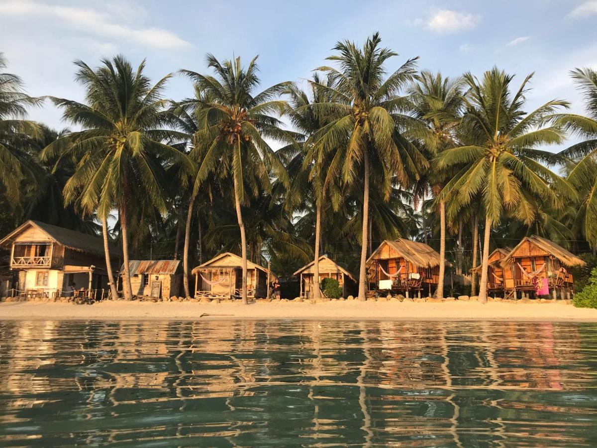 Castaway Beach Bungalows Шритану Экстерьер фото