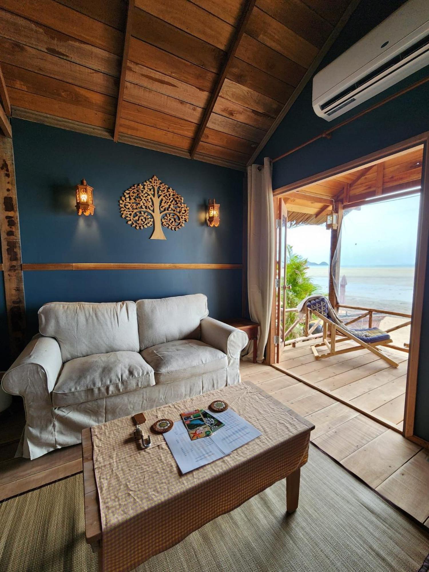Castaway Beach Bungalows Шритану Экстерьер фото