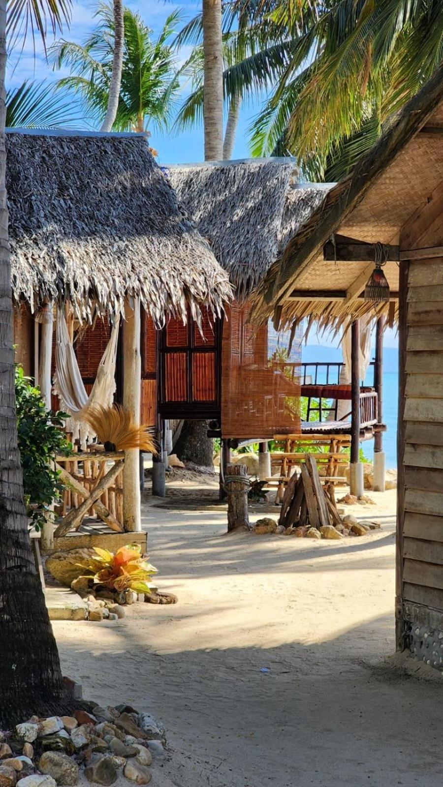 Castaway Beach Bungalows Шритану Экстерьер фото
