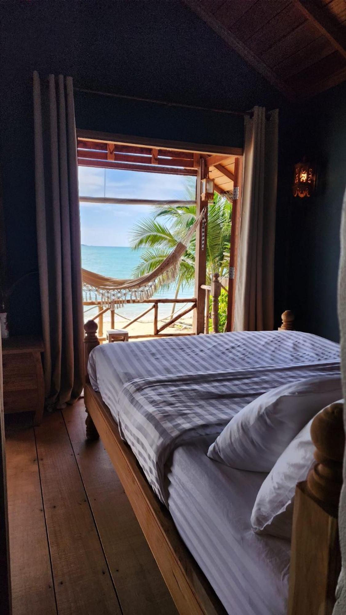Castaway Beach Bungalows Шритану Экстерьер фото