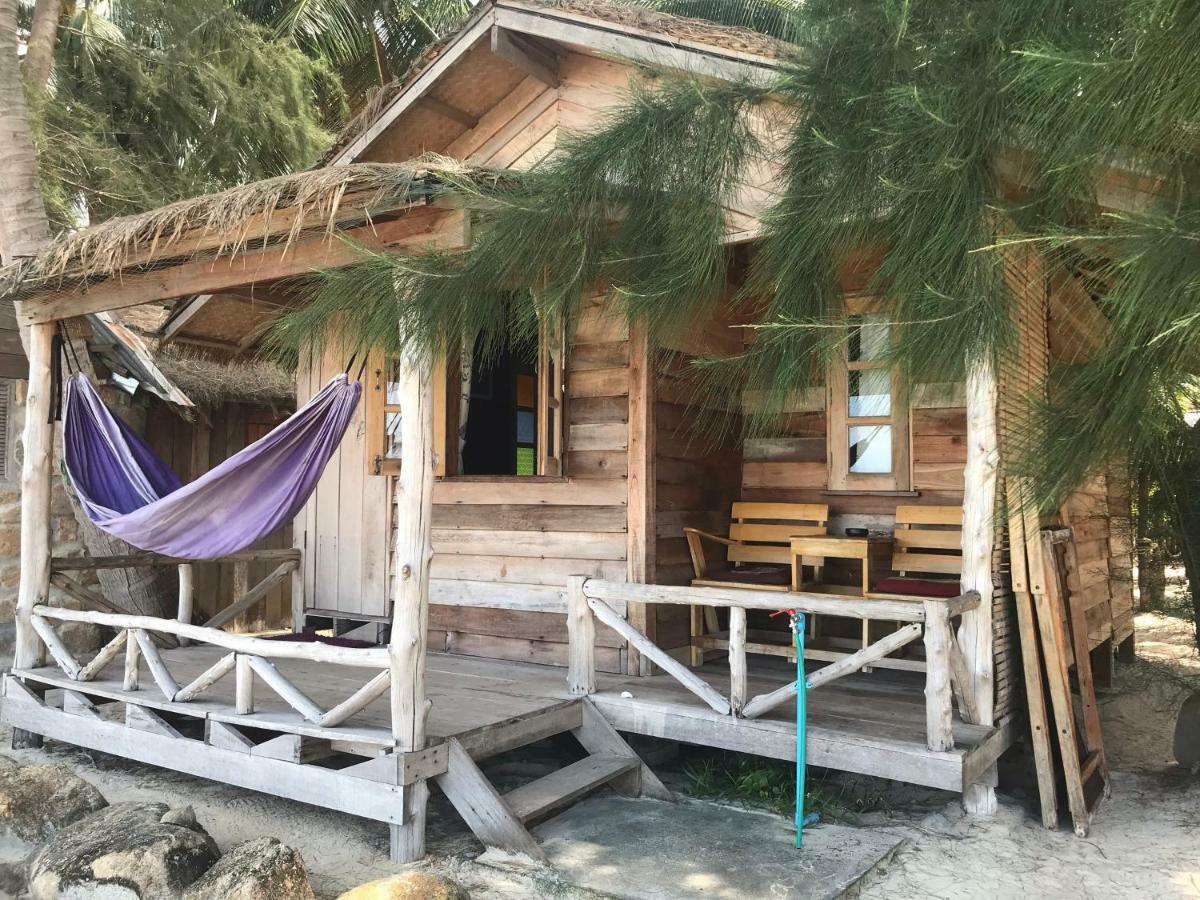 Castaway Beach Bungalows Шритану Экстерьер фото